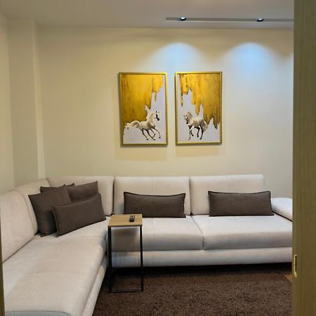 Dry Lake Apartment Tirana Exterior photo